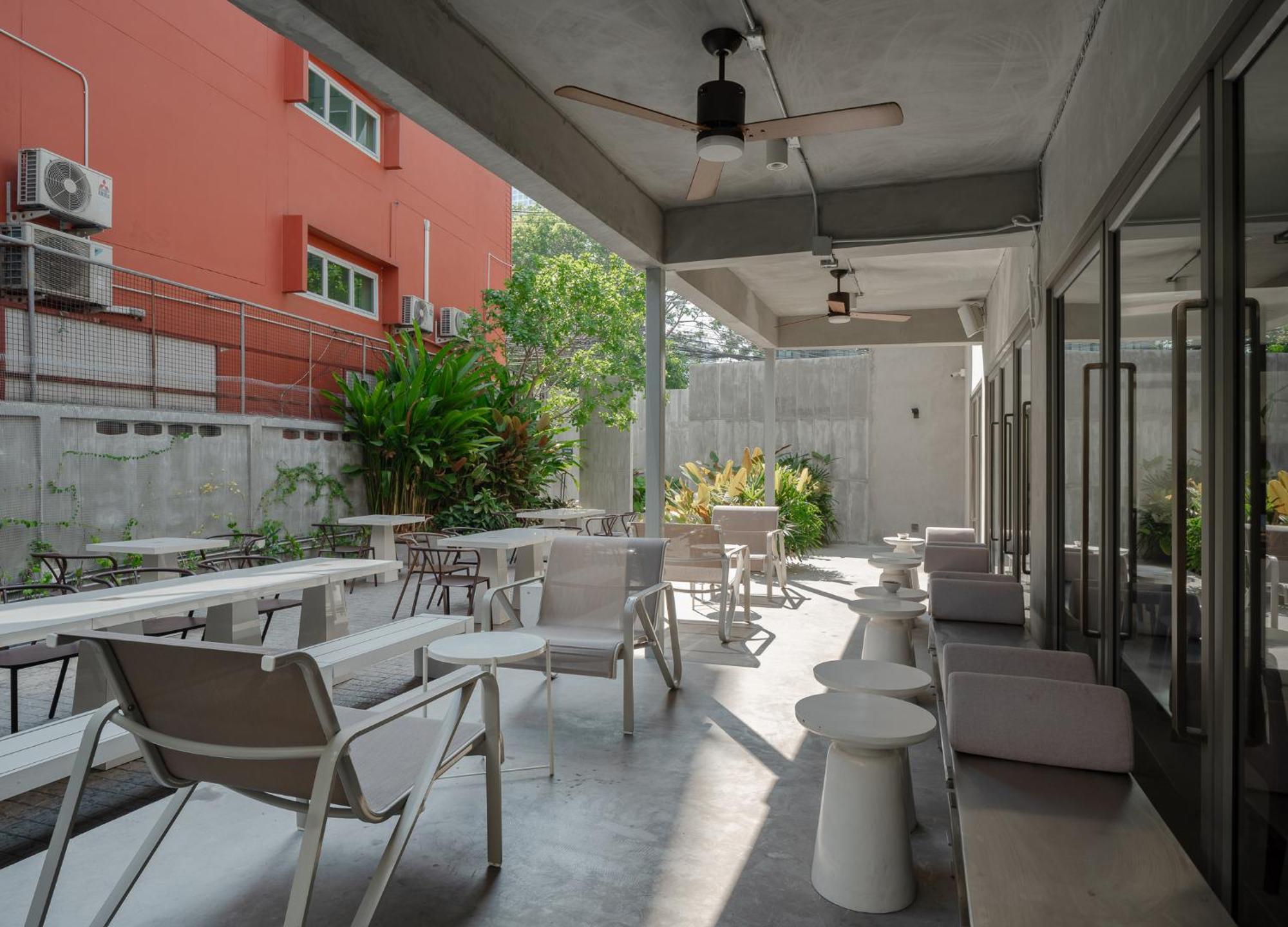 Nidhra Boutique Hotel Bangkok Sukhumvit Banguecoque Exterior foto